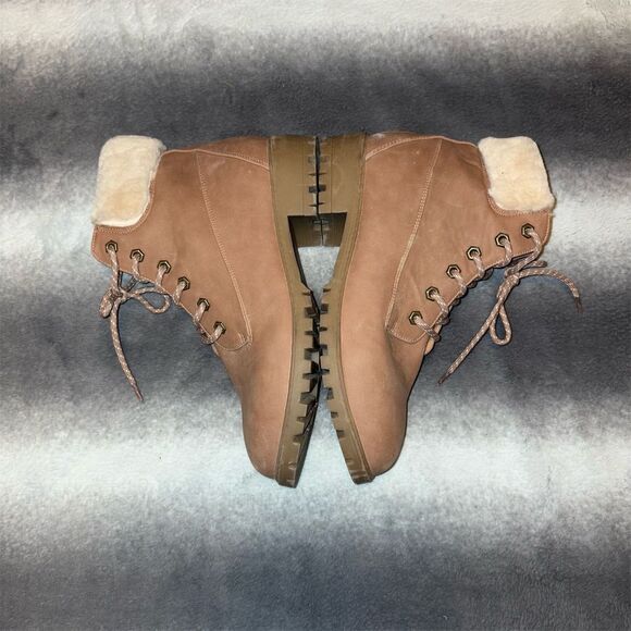 Madden Girl Women's Blush Ankle Lug Workboot Booties Faux Fur Trim Lace-Up Zip - Picture 12 of 16